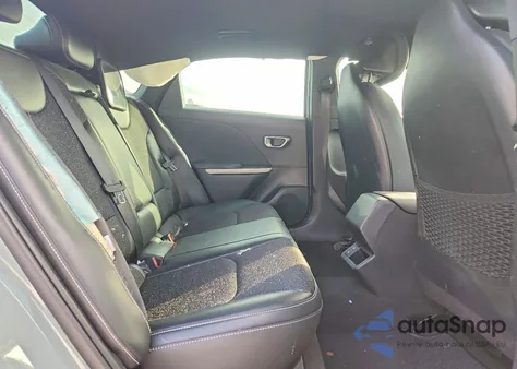 2025 Kia K4 Gt Line z USA, uszkodzony, nr VIN 3KPFW4DE4SE053607